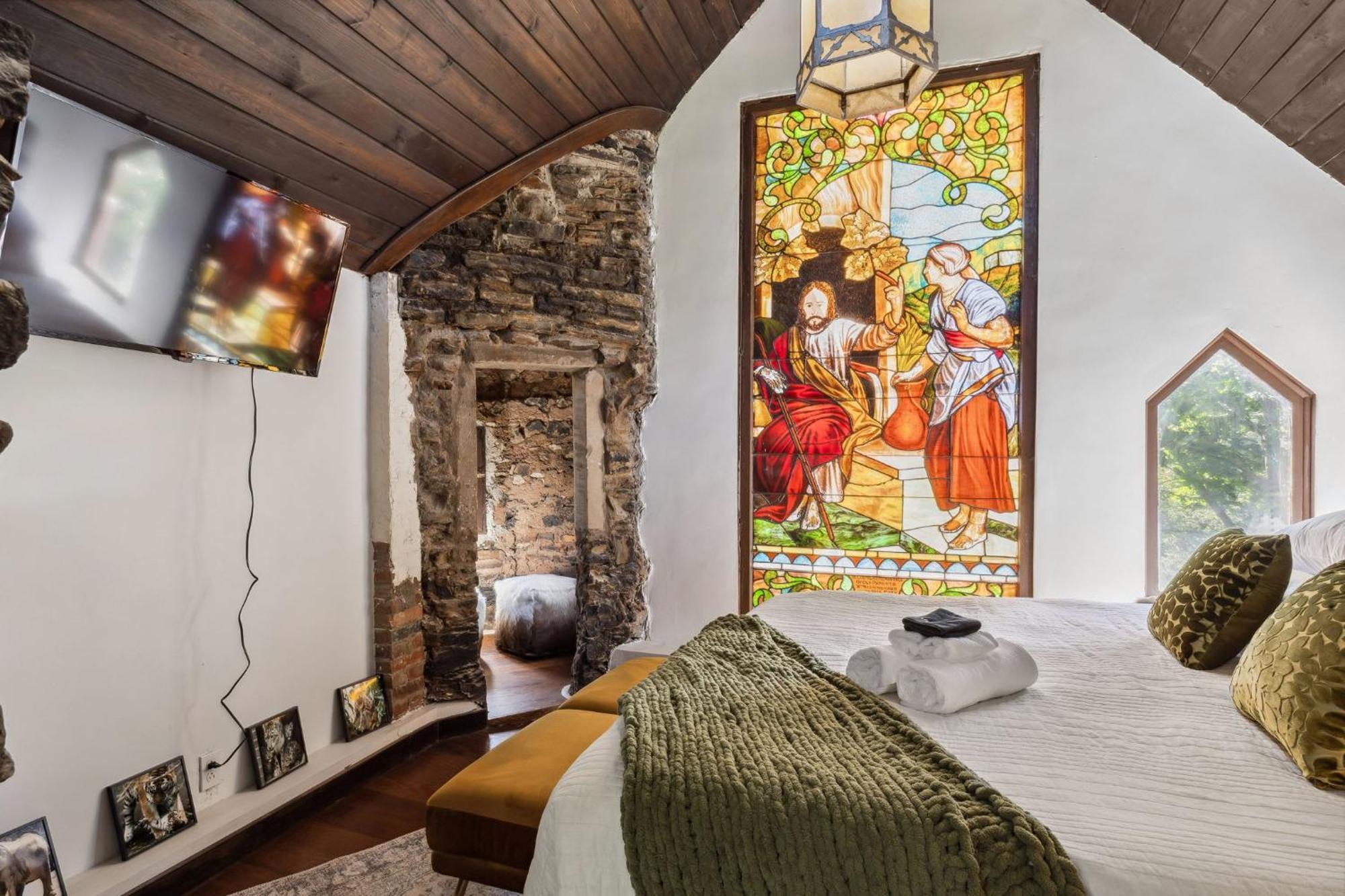 Enchanted Castle - Your Royal Getaway Awaits Cleveland Ngoại thất bức ảnh