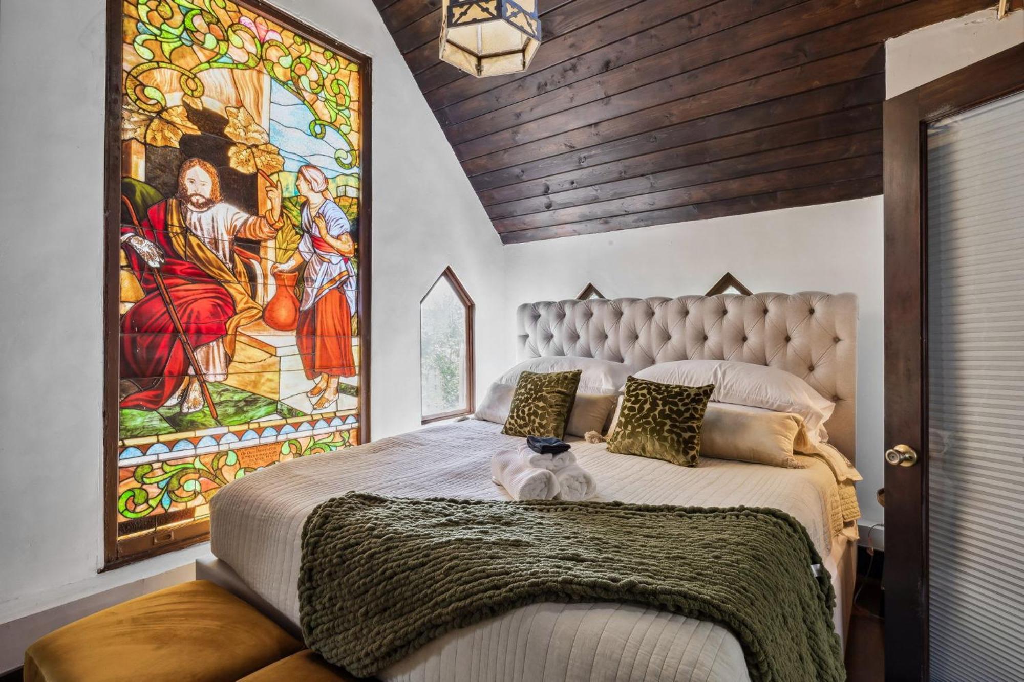 Enchanted Castle - Your Royal Getaway Awaits Cleveland Ngoại thất bức ảnh